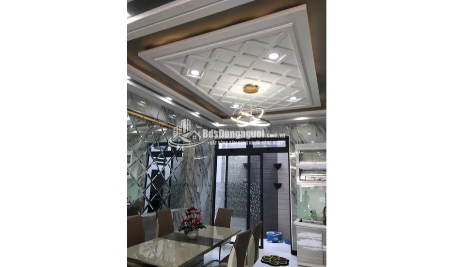 BÁN GẤP NHÀ 1 TRỆT 2 LẦU 8.5 TỶ 93.7M2 XÃ NHÀ BÈ, HUYỆN NHÀ BÈ CŨ, GẦN ĐƯỜNG HUỲNH TẤN PHÁT